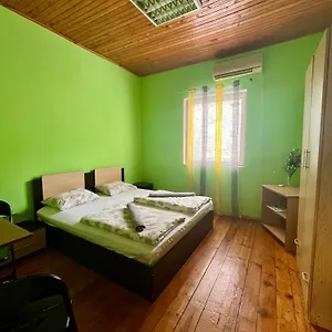 Elegance On A Budget - For Rent In Center Sofía